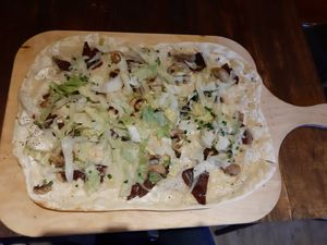 Flammkuche speciaal at Vegano in Gross-gerau