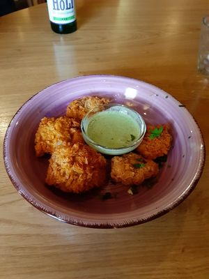 Crunchys, knapperig gebakken sojamedaillons at Vegano in Gross-gerau