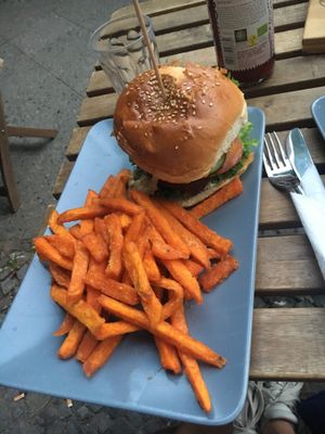 avocado burger with sweet potato fries  at Valladares in Berlin