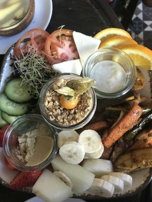 Vegan breakfast  at Valladares in Berlin