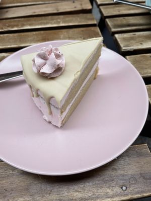 Vanilla raspberry cake  at Bohemian Lane in Bilbao