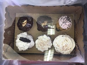 cupcakes!  at Bohemian Lane in Bilbao