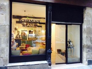 View from the street. / vista desde la calle at Bohemian Lane in Bilbao
