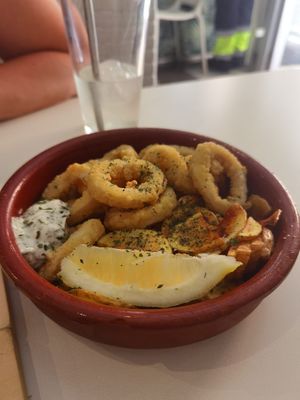 Calamares 👌 at El Oju in Granada