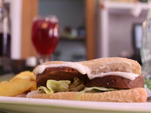 Seitan snack at El Oju in Granada