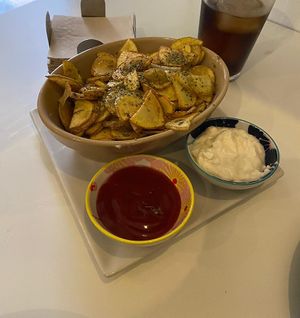 Patatas  at El Oju in Granada