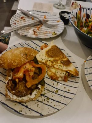 Garden  🥪 and Quesadilla tapas at El Oju in Granada
