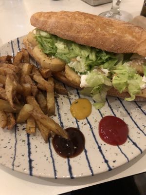 Bocadillo de calamares   at El Oju in Granada