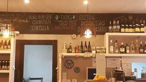 Menu at El Oju in Granada