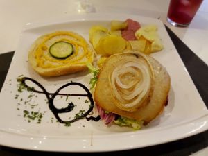 Hamburguesa de setas at El Oju in Granada