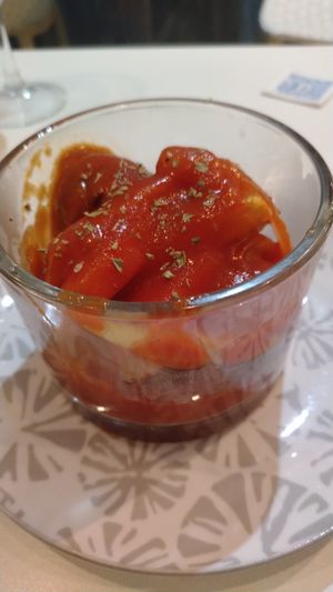 Albóndigas con patatas (meAtballs and fries) at El Oju in Granada