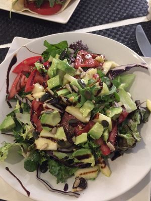 El Oju salad at El Oju in Granada