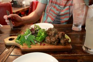 vegan jerk chicken at Hang Out in Tokyo