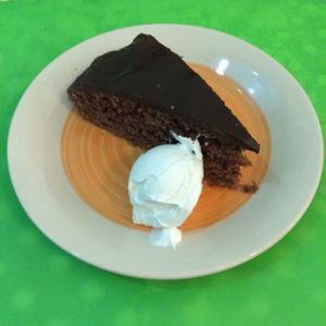 vegan sweet with coconut cream at Welcome Bistrot in Trieste