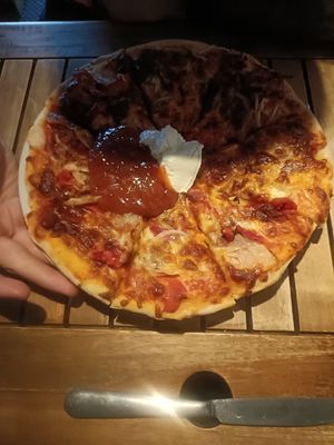 South of the border pizza at Naturally Fiordland in Te Anau