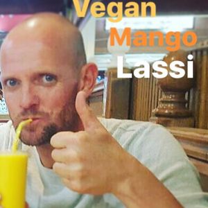 My first ever vegan mango lassi! They made it with soy yoghurt especially for me. It was super delicious! Thanks to Asha and Moti for taking so good care of us. Our freedom starts here! Off we go!!!!!! #tropicallazona #freedom #whatveganseat #crueltyfree #happy #healthy #compassion #vegan #vegano #veganism #veggies #vegansofig #lifestyle #countyourblessings #bijdejongensoptzand #letfoodbeyourmedicine #love #passion #singer #gay #vegayn #entertainer #gaysinger #gaysofinstagram #gaylove #dinerchantant #gaypride #gaypride2017 #maspalomas #playadelingles at Maharaja Palace Indian Tandoori Restaurant in Gran Canaria