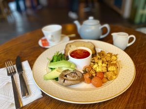 Vegan Garden Breakfast with Tea £13.55  at The Cosy Club in Leicester