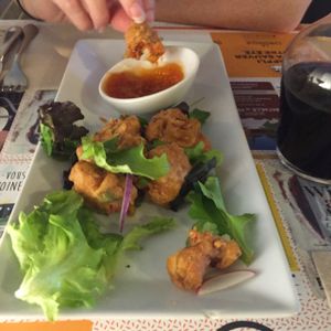 batter fried cauliflower at Mezzaluna in Saint-laurent-blangy