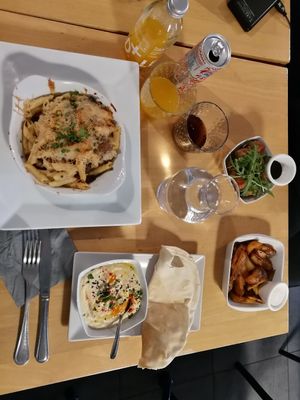  at Mezzaluna in Saint-laurent-blangy