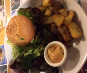 The lentil burger at Mezzaluna in Saint-laurent-blangy