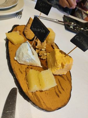 Cheese board at Casa Chema in Oviedo