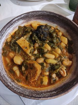 Pote vegano, el chorizo y la morcilla increíbles at Casa Chema in Oviedo