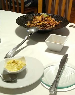 Calamares de campo (verduras rebozadas) con mayonesa de almendras at Casa Chema in Oviedo
