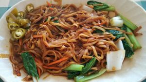 yee mee (noodle) at Xing Hua Vegetarian 兴化美食 - Fortune Centre in Central Singapore