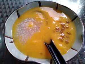 Pomelo mango sago minus milk at Xing Hua Vegetarian 兴化美食 - Fortune Centre in Central Singapore
