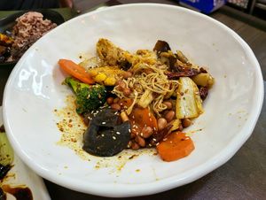 Mala hot pot 麻辣香锅 at Xing Hua Vegetarian 兴化美食 - Fortune Centre in Central Singapore