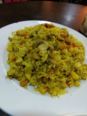 Pineapple rice at Xing Hua Vegetarian 兴化美食 - Fortune Centre in Central Singapore