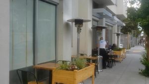 outdoor dining at Shizen Vegan Sushi Bar in San Francisco