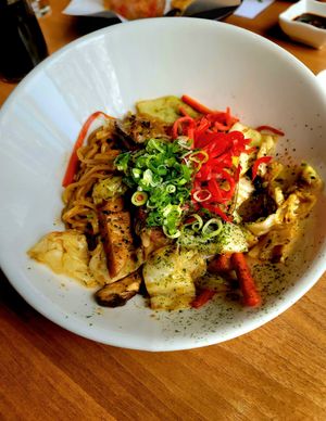 Yakisoba at Shizen Vegan Sushi Bar in San Francisco