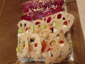 Open Invitation $15
pumpkin tempura, spiced burdock, shredded tofu, tapioca, avocado crema, renkon chips

 at Shizen Vegan Sushi Bar in San Francisco