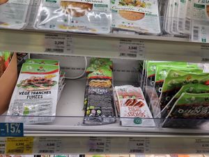 Vegan weenies etc at Naturalia in Metz