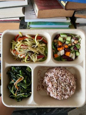 HEALTHY SET MEAL
Organic Shredded Chayote with Shredded Balck Fungus and Capsicum + Brown rice + Blanched Organic Greens + Soup of the Day at Green Bamboo Organic Shop in Kuala Lumpur