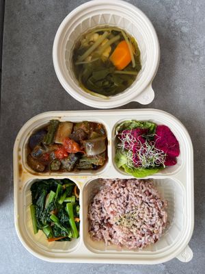 健康套餐 Healthy Set Meal: RM22 
A) 有机叁巴茄子 Organic Brinjals With Tempeh and Ladyfingers
**Set meal comes also with a Vege ( stir-fry green vege), Salad, Brown Ric at Green Bamboo Organic Shop in Kuala Lumpur