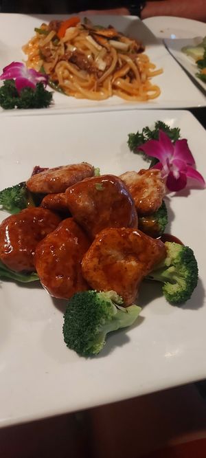 General Tsao soy. at Jujube Tree in Astoria