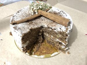 Torta de manzana y canela / Cinnamon and apple cake  at Vegan Bambú in Bogota