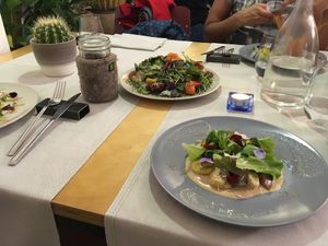 Food at Mantra Raw in Milan