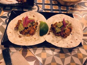 Jackfruit tacos at VEGA - Luna in Madrid