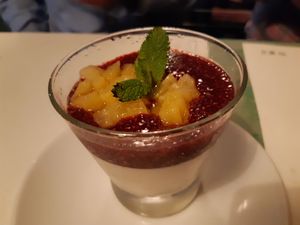 Dessert / Panacota at VEGA - Luna in Madrid