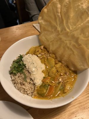 Curry Korma at VEGA - Luna in Madrid
