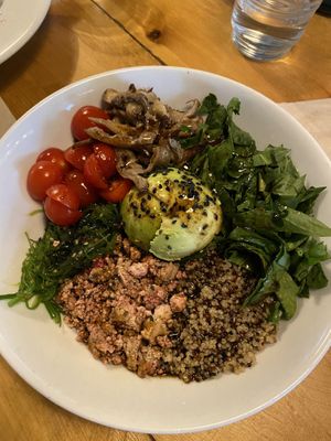 hawaian poke  at VEGA - Luna in Madrid