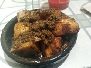 A welcoming gift by the kitchen at VEGA - Luna in Madrid