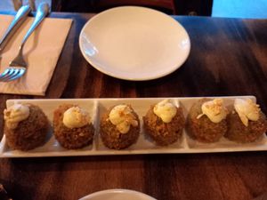 Ración ( abundante) de croquetas de espinacas. Muy buenas. at VEGA - Luna in Madrid