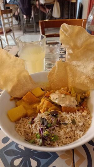 Curry at VEGA - Luna in Madrid