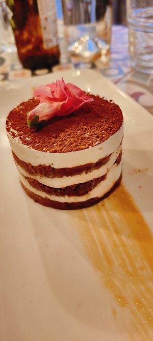 Tiramisú buenísimo at VEGA - Luna in Madrid