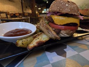 Hamburger at VEGA - Luna in Madrid