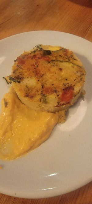 Pastel de garbanzo y calabacin #Veganuary at VEGA - Luna in Madrid